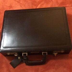 Vtg,Hard Shell Genuine Leather Top Grain Suede Lined Briefcase Made In Romania